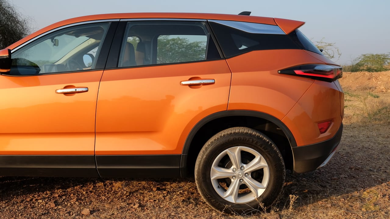 Dimensions overshadow anything else in the segment - 4,598 mm in length with a 2,741 mm wheelbase. Image: tech2/ Ankit Vengurlekar